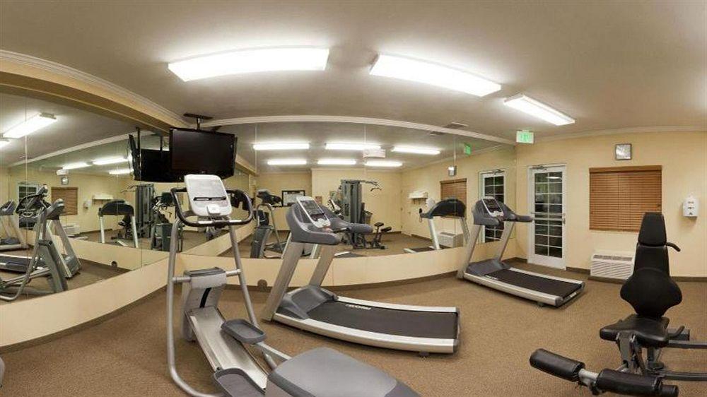 ホテル キャンドルウッド スイーツ アバディーン エッジウッド ベル エア Riverside エクステリア 写真